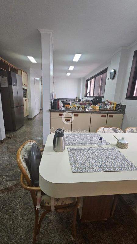 Apartamento com 3 quartos à venda, 343m² — foto 18 de 30