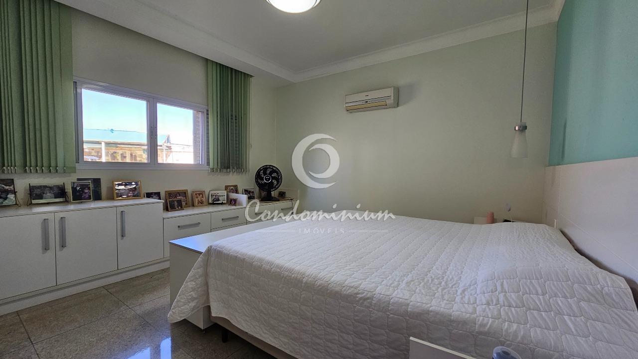 Casa de Condomínio com 4 quartos à venda, 459m² — foto 16 de 37