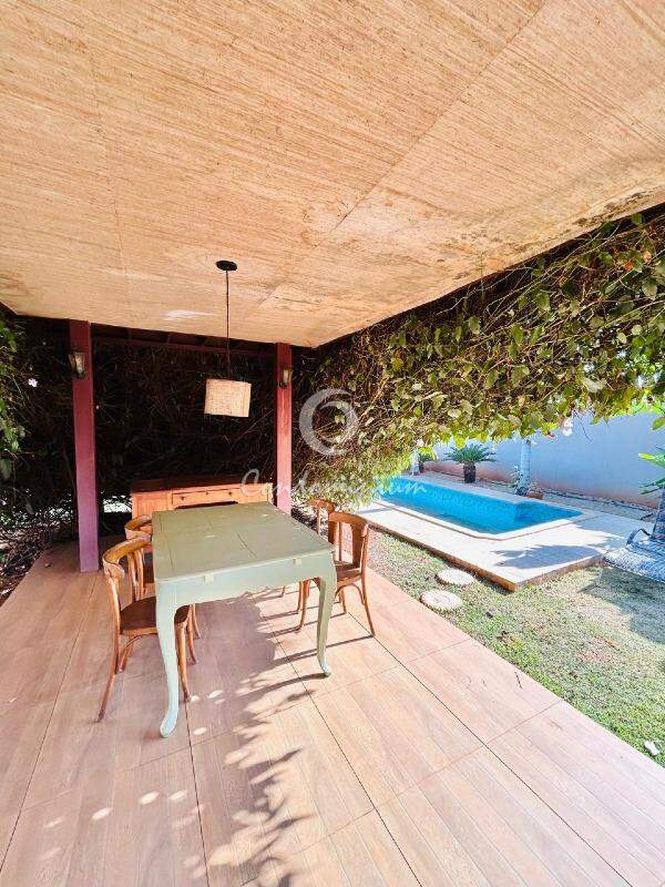 Casa de Condomínio com 3 quartos à venda, 182m² — foto 4 de 33