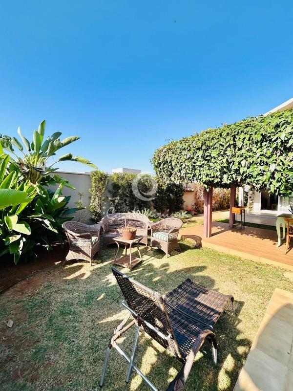 Casa de Condomínio com 3 quartos à venda, 182m² — foto 6 de 33