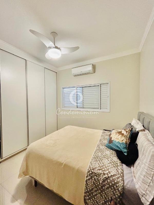 Casa de Condomínio com 3 quartos à venda, 217m² — foto 11 de 19
