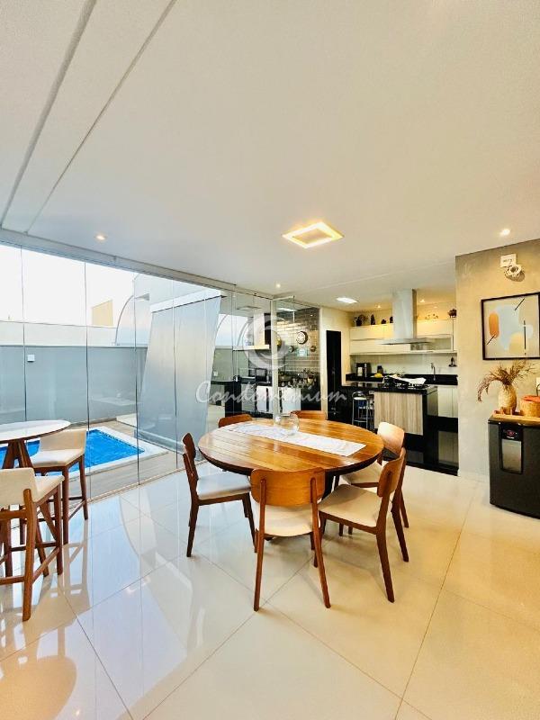 Casa de Condomínio com 3 quartos à venda, 217m² — foto 4 de 19