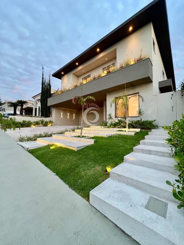 Casa de Condomínio com 4 quartos à venda, 400m² — foto 3 de 55