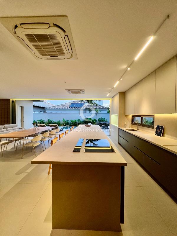 Casa de Condomínio com 4 quartos à venda, 400m² — foto 15 de 55