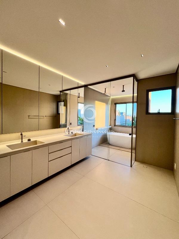 Casa de Condomínio com 4 quartos à venda, 400m² — foto 29 de 55