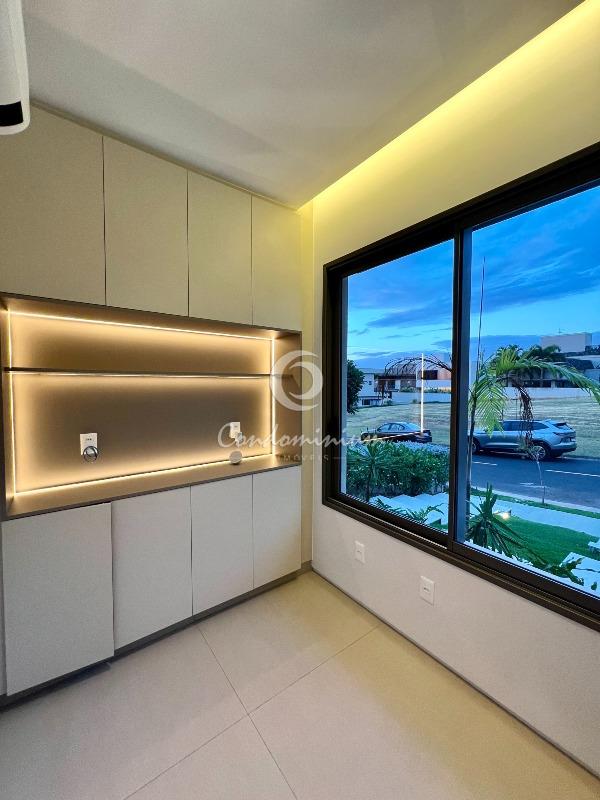 Casa de Condomínio com 4 quartos à venda, 400m² — foto 4 de 55