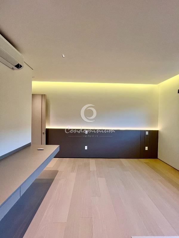 Casa de Condomínio com 4 quartos à venda, 400m² — foto 27 de 55