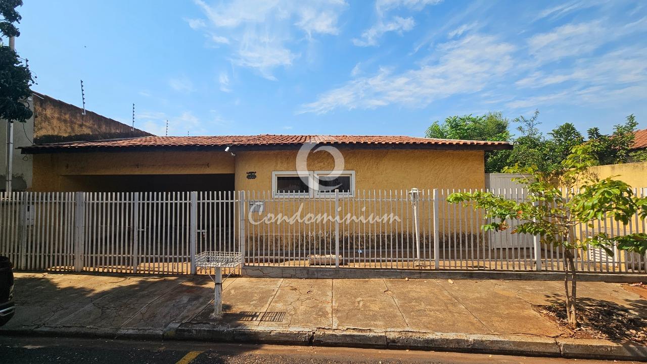 Casa com 3 quartos à venda, 170m² — foto 1 de 25