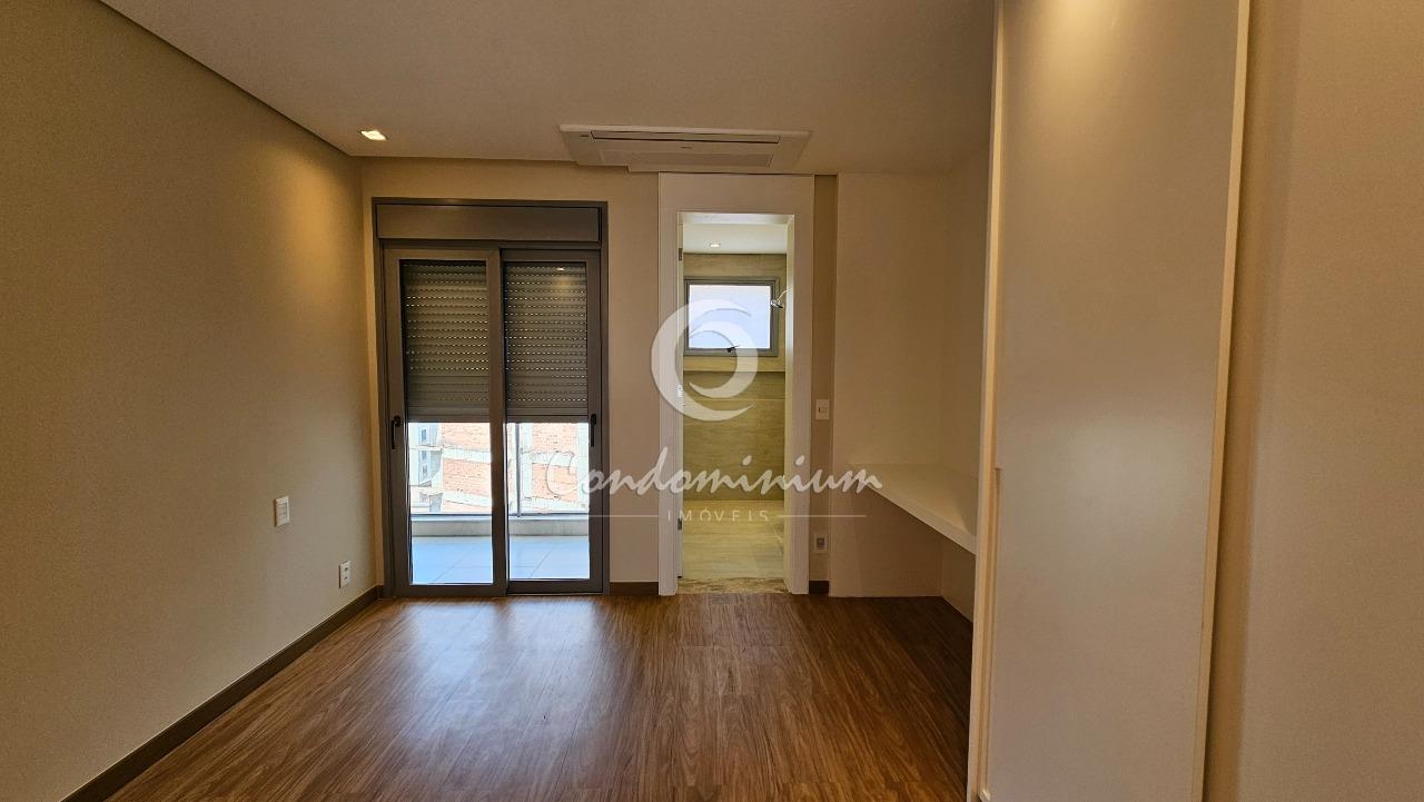 Apartamento com 3 quartos à venda, 256m² — foto 17 de 27