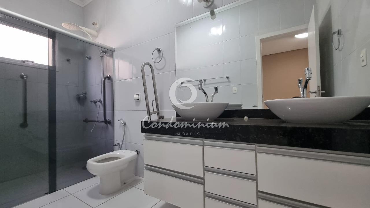 Casa de Condomínio com 3 quartos à venda, 223m² — foto 19 de 36