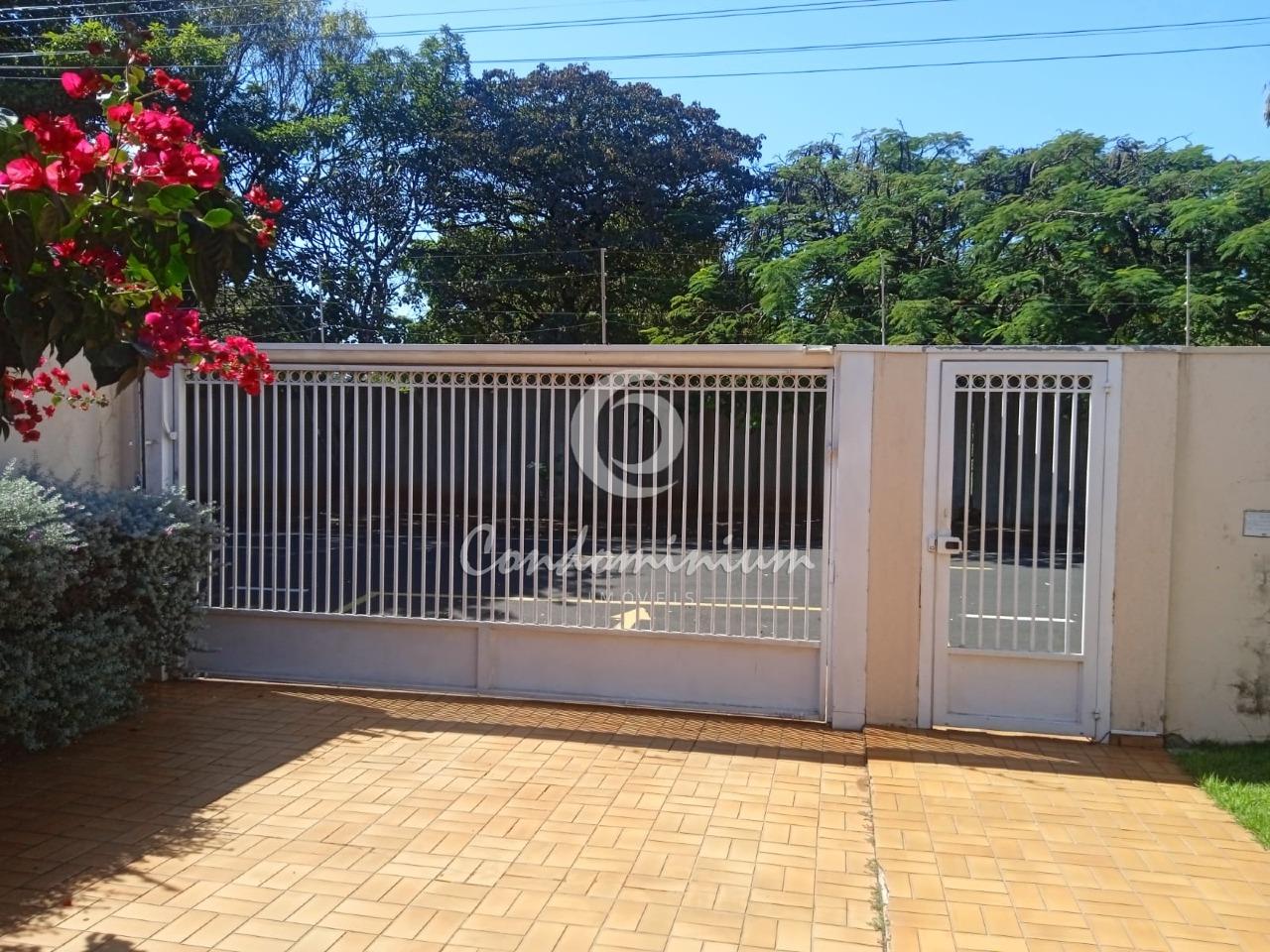 Casa com 3 quartos à venda, 260m² — foto 3 de 15