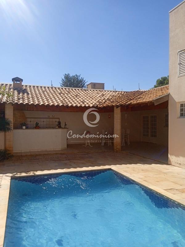 Casa com 3 quartos à venda, 260m² — foto 10 de 15