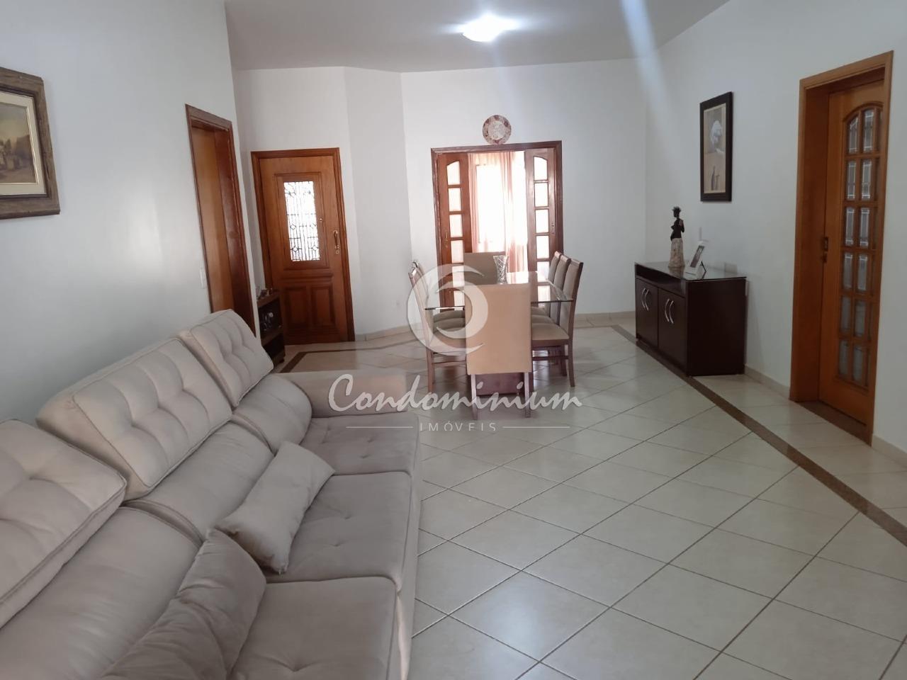 Casa com 3 quartos à venda, 260m² — foto 6 de 15