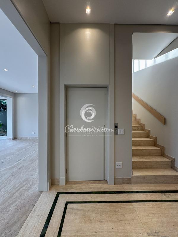 Casa de Condomínio com 4 quartos à venda, 426m² — foto 8 de 40