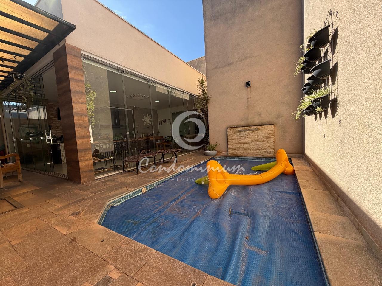 Casa de Condomínio com 4 quartos à venda, 280m² — foto 10 de 43
