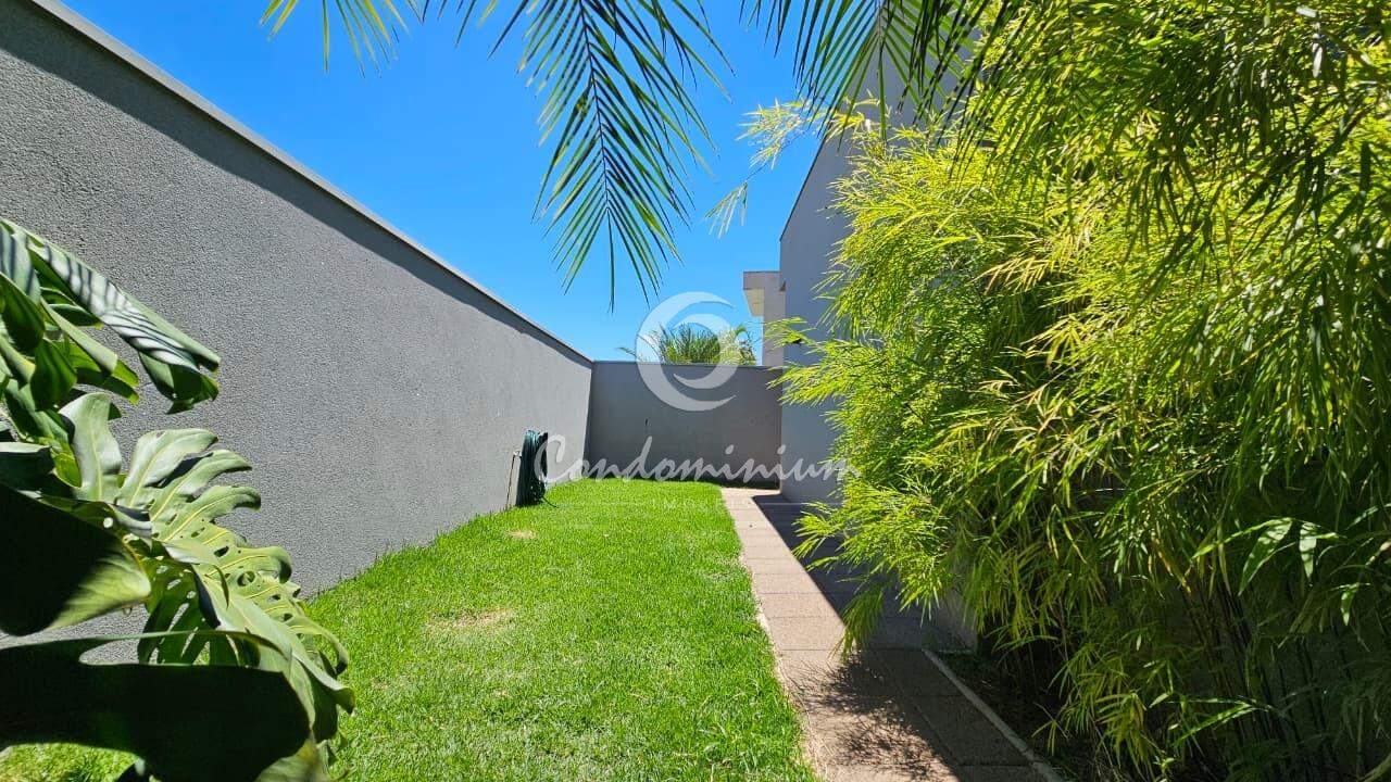 Casa de Condomínio com 4 quartos à venda, 340m² — foto 12 de 41