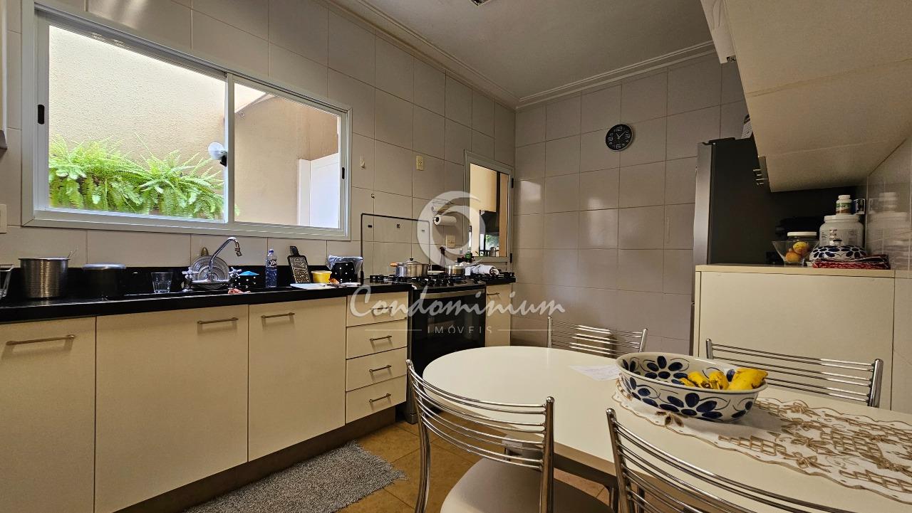 Casa de Condomínio com 3 quartos à venda, 260m² — foto 14 de 30