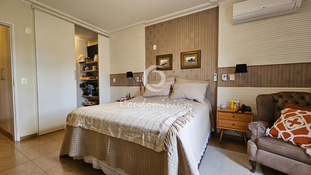 Casa de Condomínio com 3 quartos à venda, 260m² — foto 20 de 30