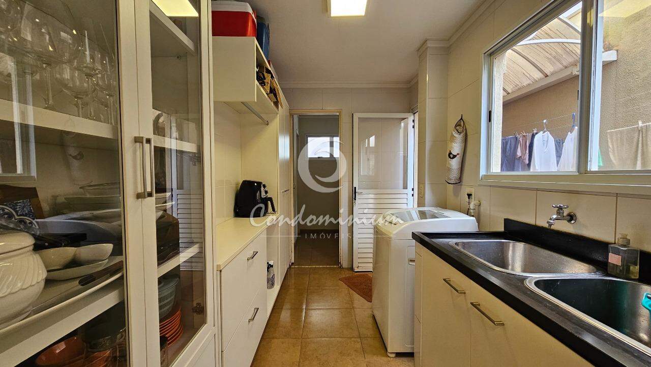 Casa de Condomínio com 3 quartos à venda, 260m² — foto 15 de 30