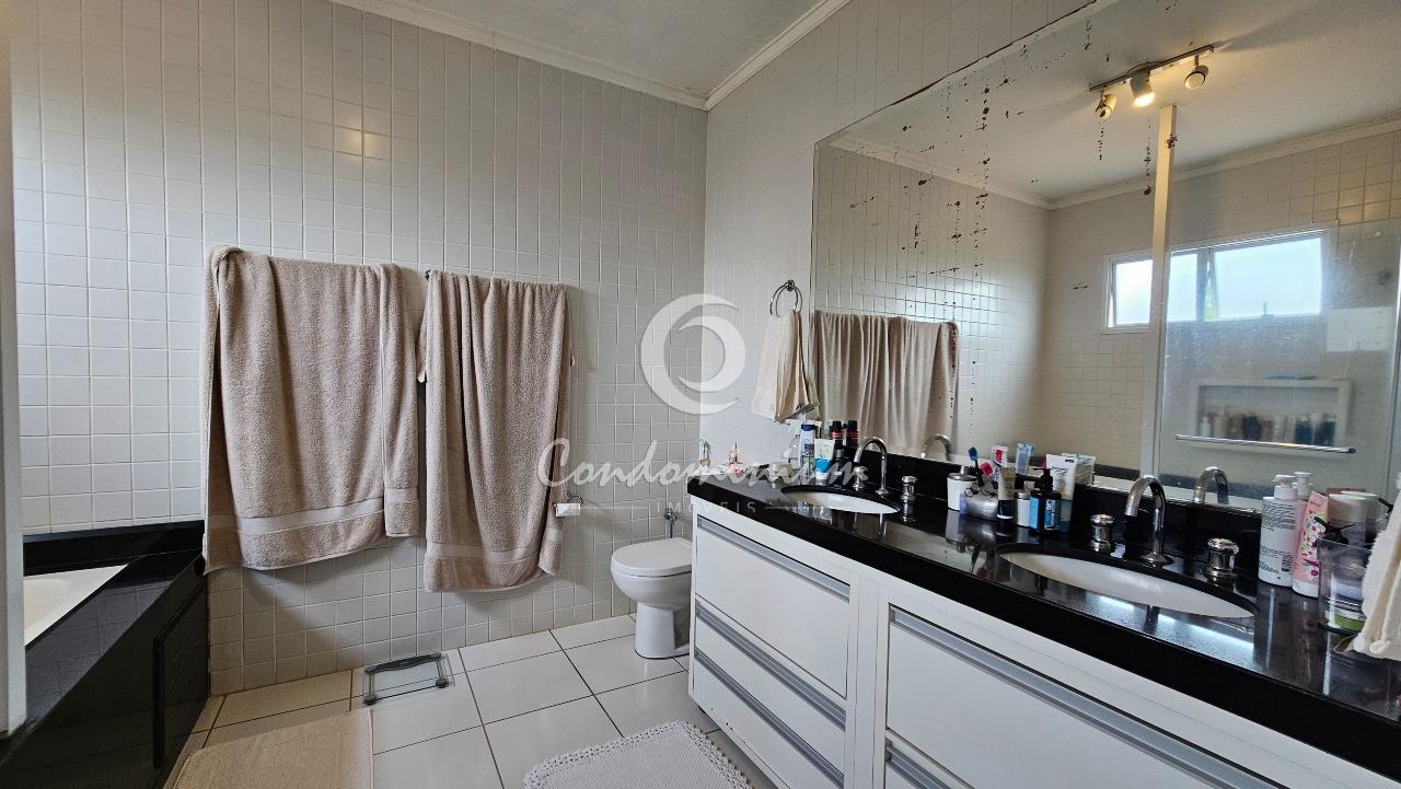 Casa de Condomínio com 3 quartos à venda, 260m² — foto 22 de 30