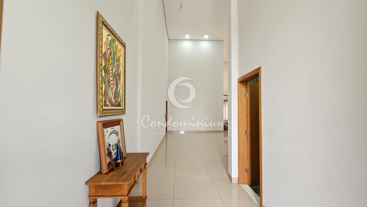 Casa de Condomínio com 4 quartos à venda, 400m² — foto 2 de 52