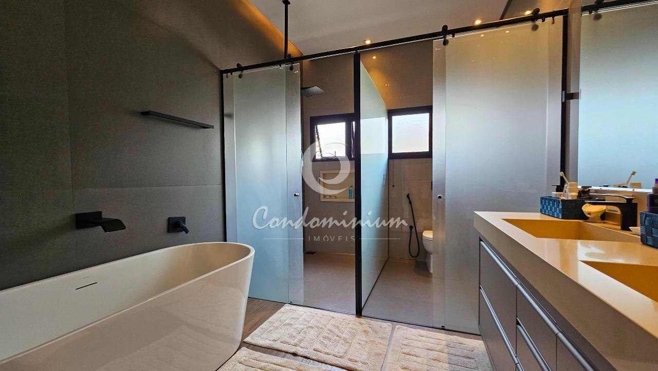 Casa de Condomínio com 5 quartos à venda, 450m² — foto 29 de 55