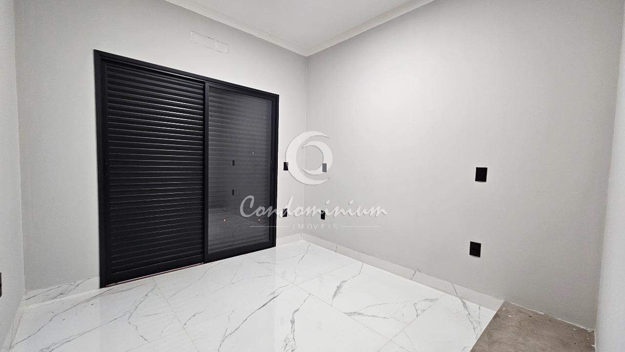 Casa de Condomínio com 3 quartos à venda, 210m² — foto 18 de 38