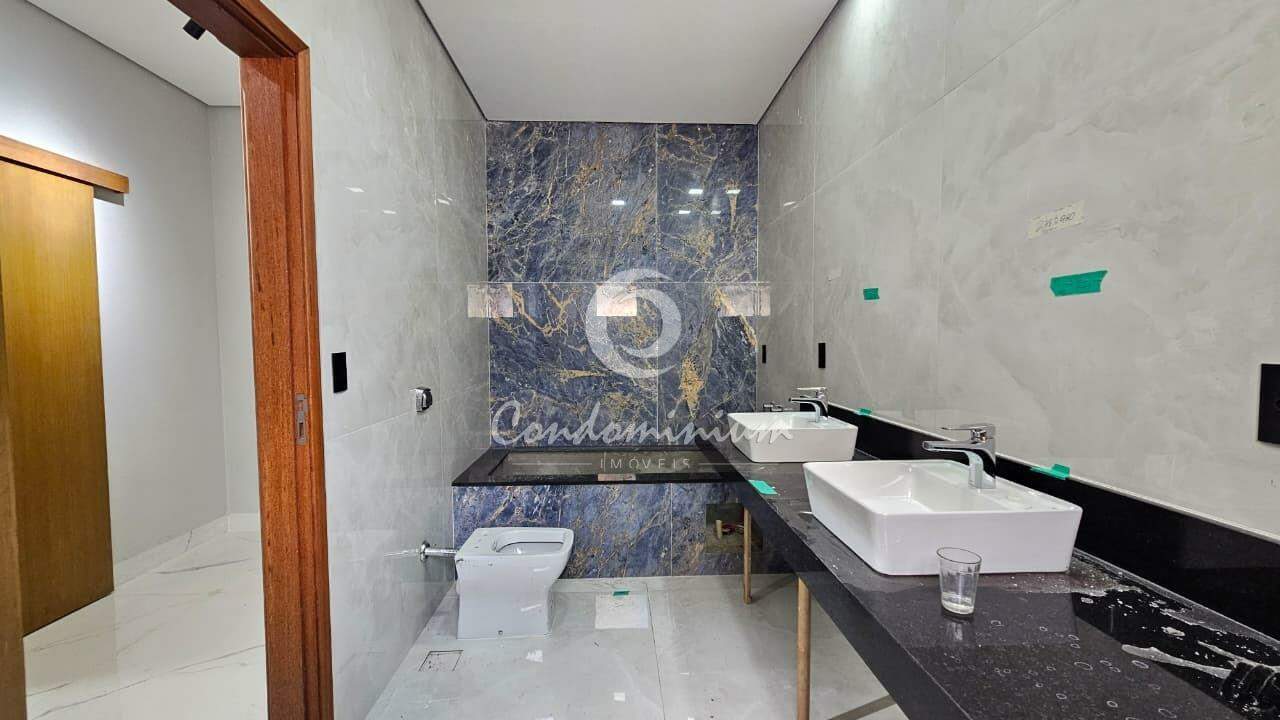 Casa de Condomínio com 3 quartos à venda, 210m² — foto 26 de 38