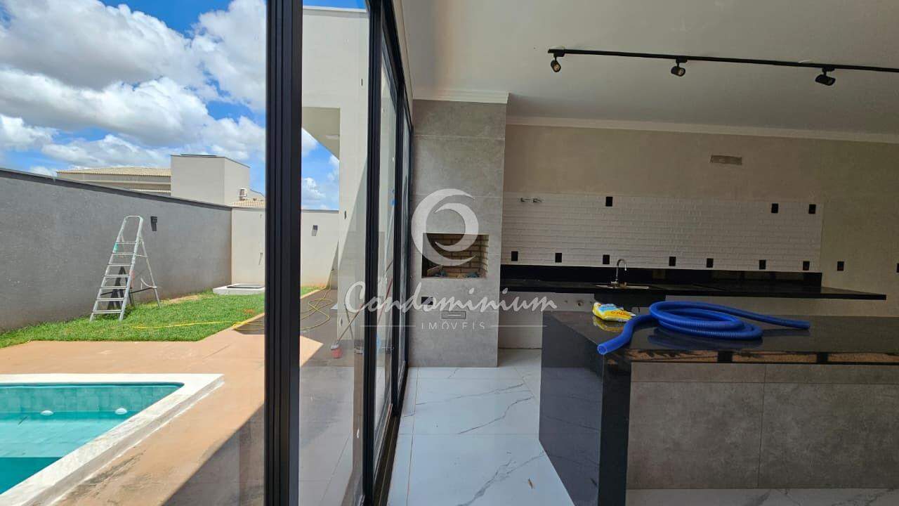 Casa de Condomínio com 3 quartos à venda, 210m² — foto 11 de 38