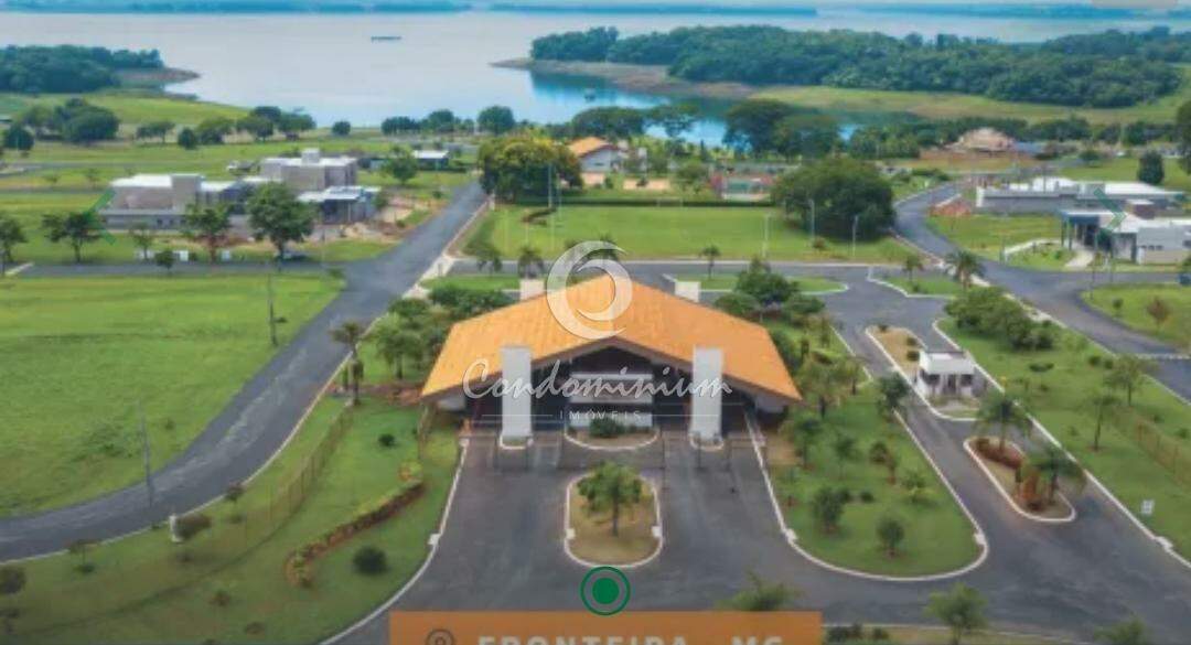 Terreno / Lote / Condomínio  à venda, 1250m² — foto 1 de 7