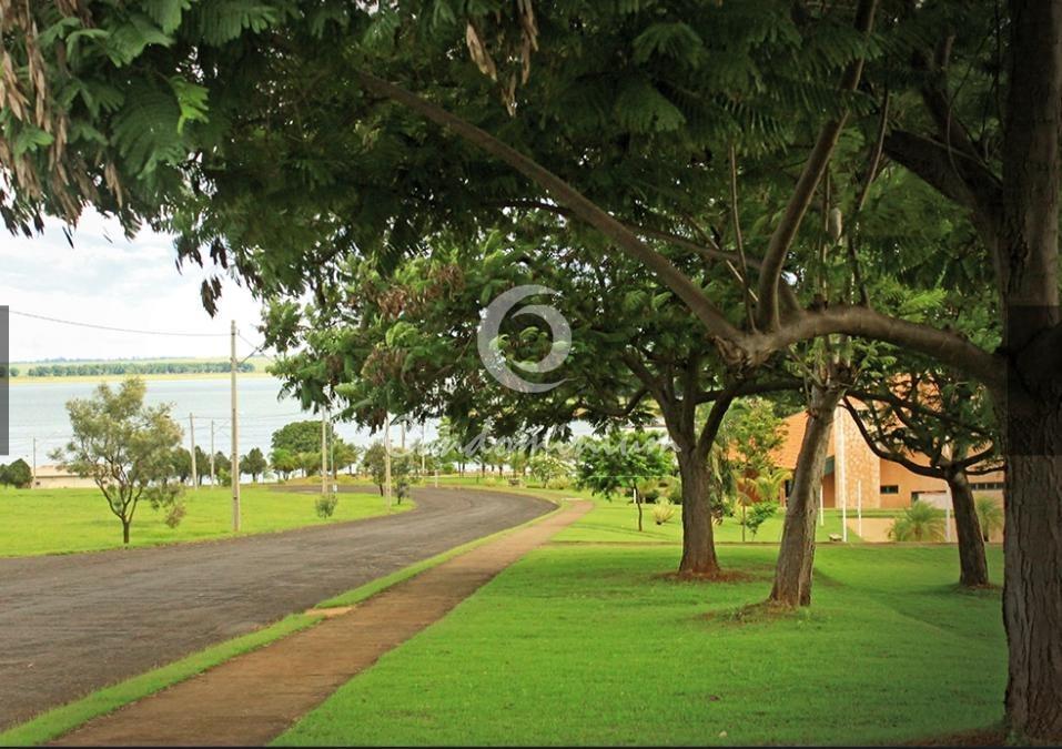 Terreno / Lote / Condomínio  à venda, 850m² — foto 6 de 7