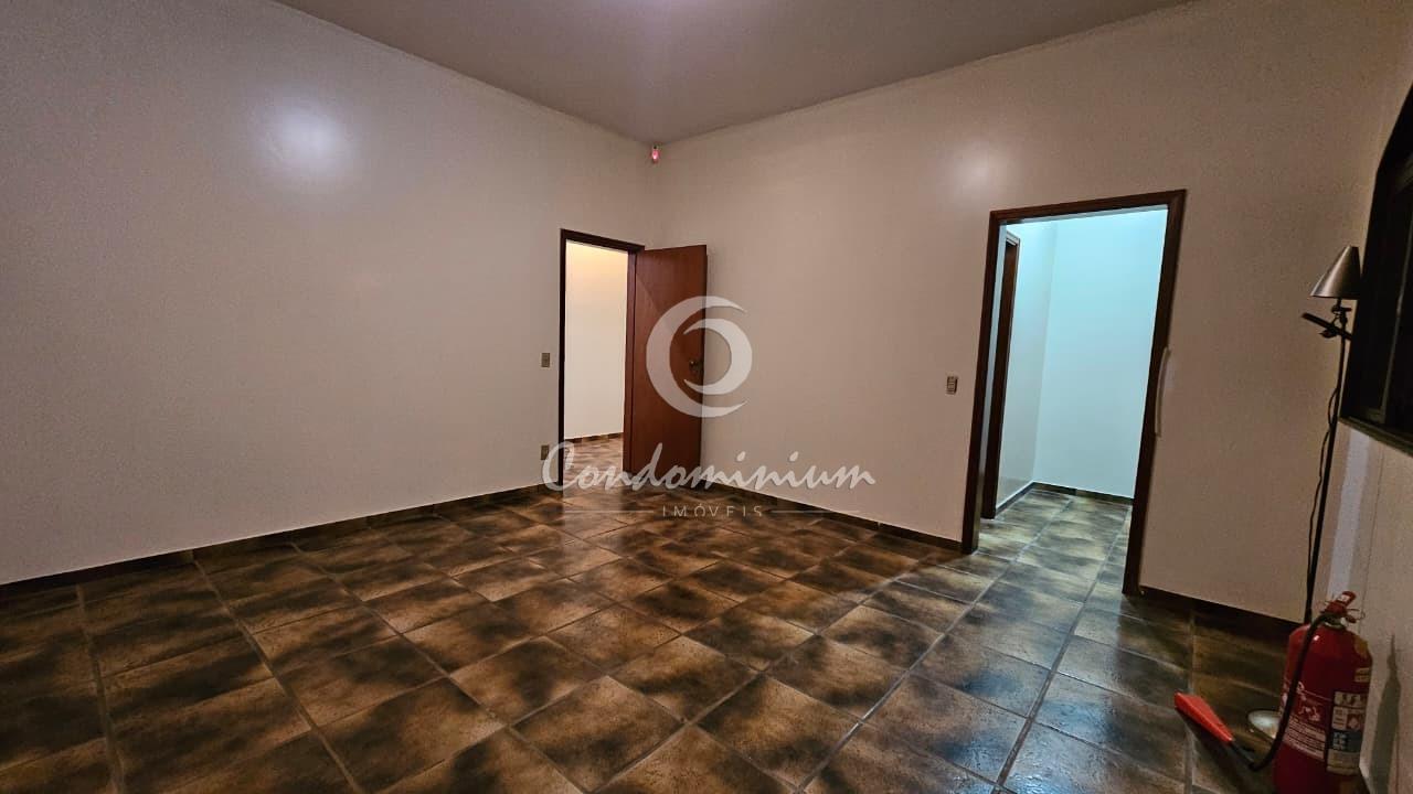 Casa com 3 quartos à venda, 618m² — foto 19 de 30