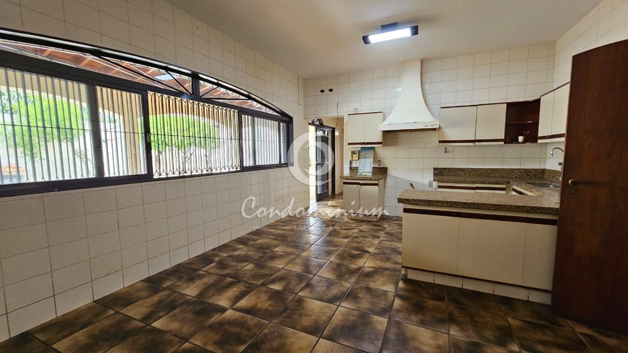 Casa com 3 quartos à venda, 618m² — foto 14 de 30