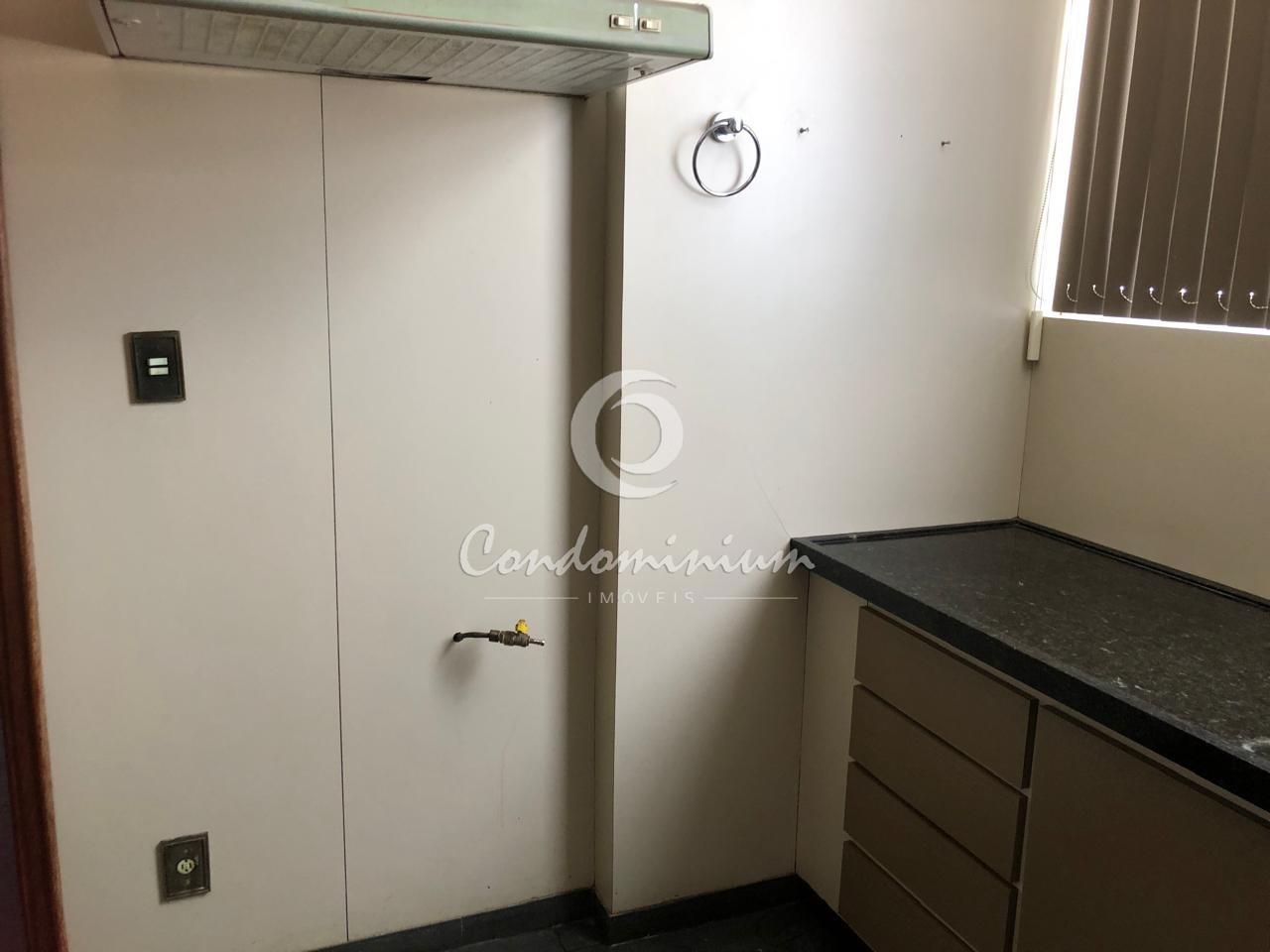 Apartamento com 3 quartos à venda, 180m² — foto 15 de 18