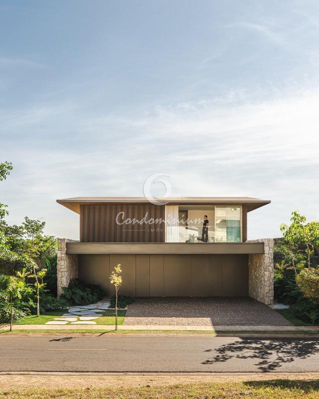Casa de Condomínio com 3 quartos à venda, 550m² — foto 1 de 33