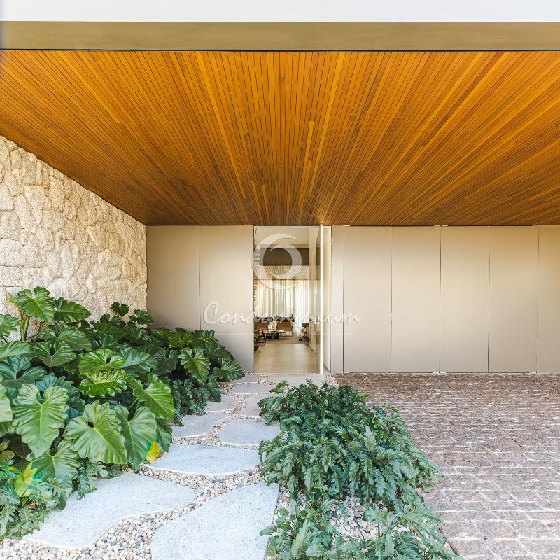Casa de Condomínio com 3 quartos à venda, 550m² — foto 4 de 33