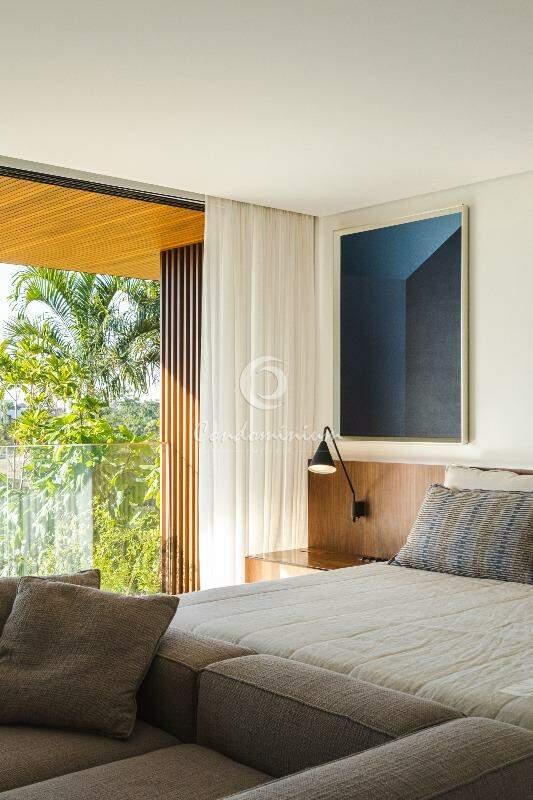 Casa de Condomínio com 3 quartos à venda, 550m² — foto 20 de 33