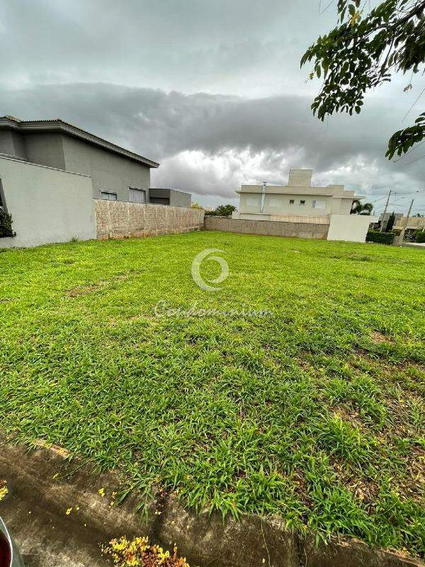 Terreno / Lote / Condomínio  à venda, 462m² — foto 4 de 17