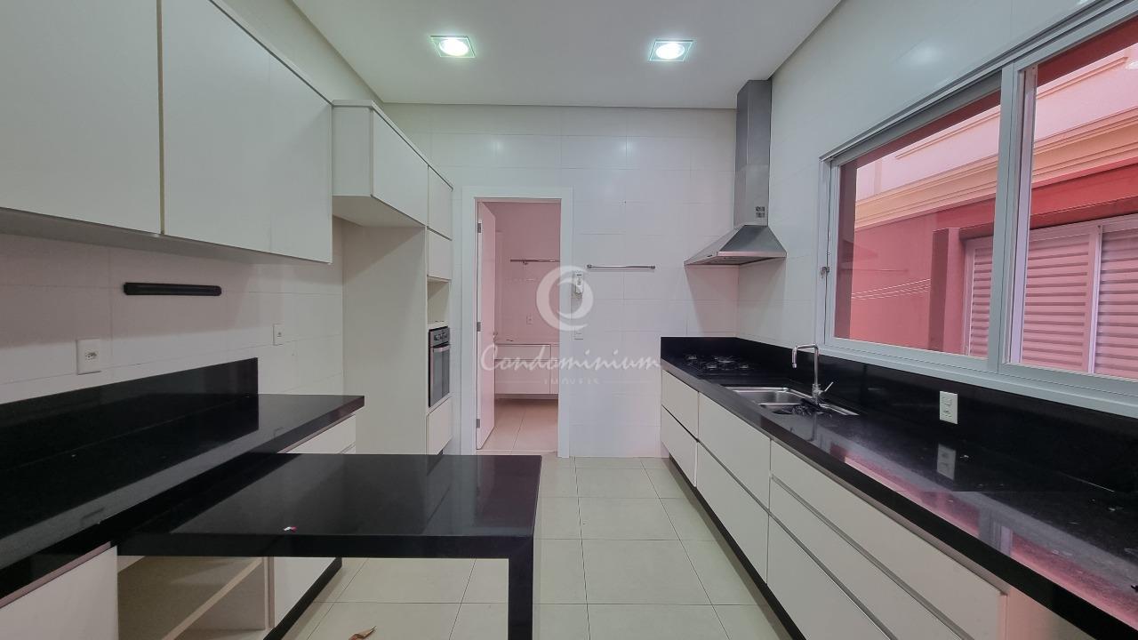 Casa de Condomínio com 4 quartos à venda, 400m² — foto 8 de 39