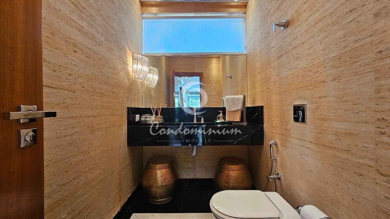 Casa de Condomínio com 4 quartos à venda, 631m² — foto 3 de 49