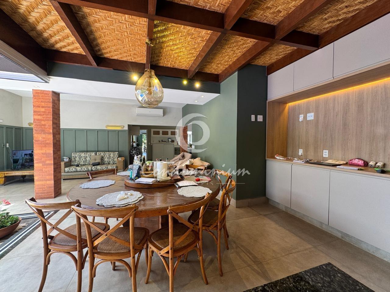 Casa de Condomínio com 4 quartos à venda, 270m² — foto 4 de 39