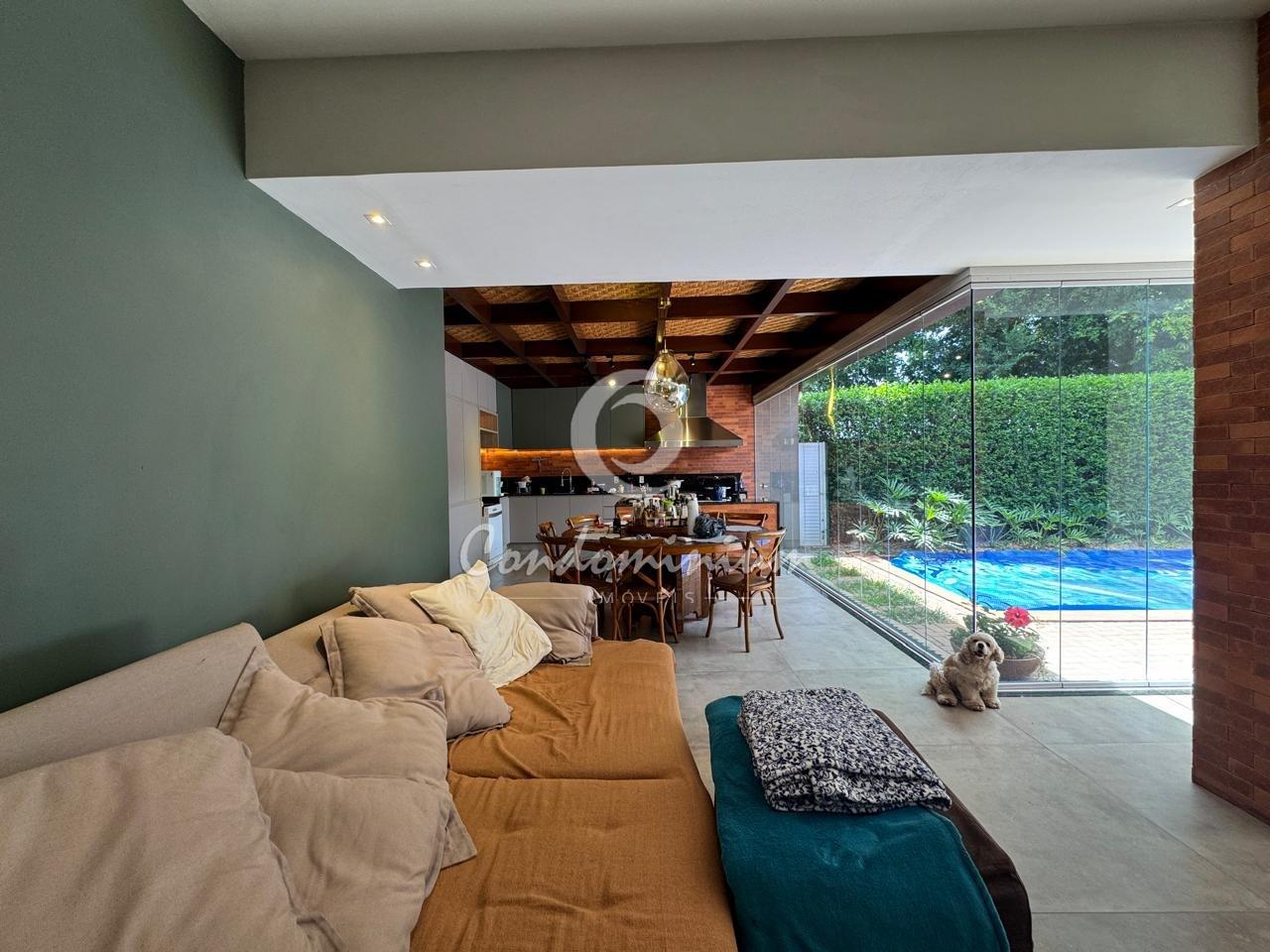Casa de Condomínio com 4 quartos à venda, 270m² — foto 8 de 39