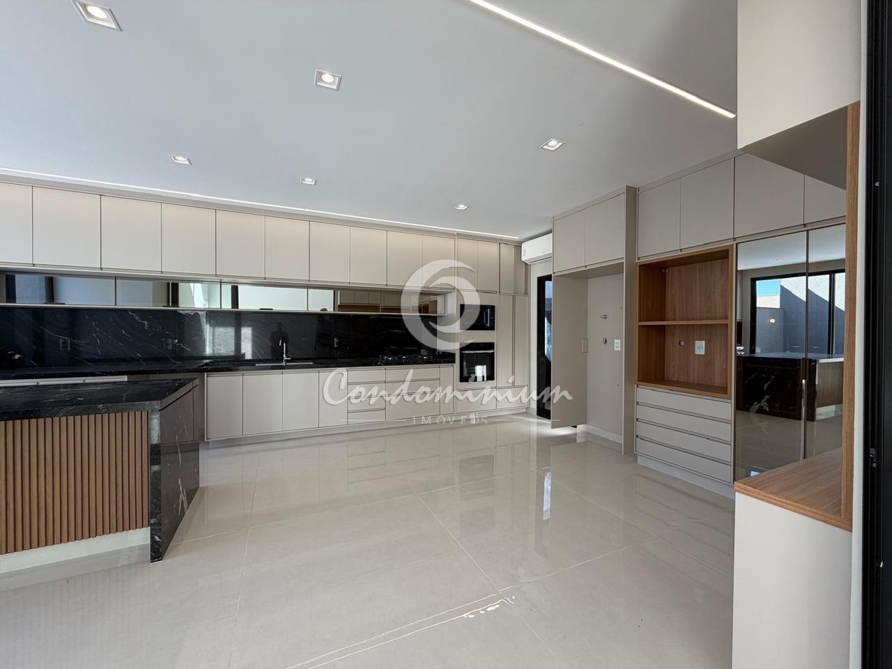 Casa de Condomínio com 3 quartos à venda, 228m² — foto 8 de 29