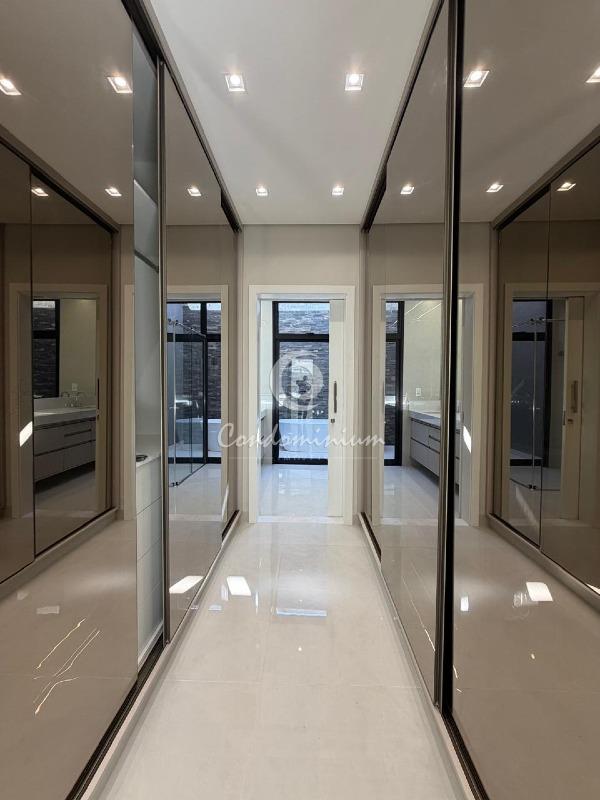 Casa de Condomínio com 3 quartos à venda, 228m² — foto 19 de 29