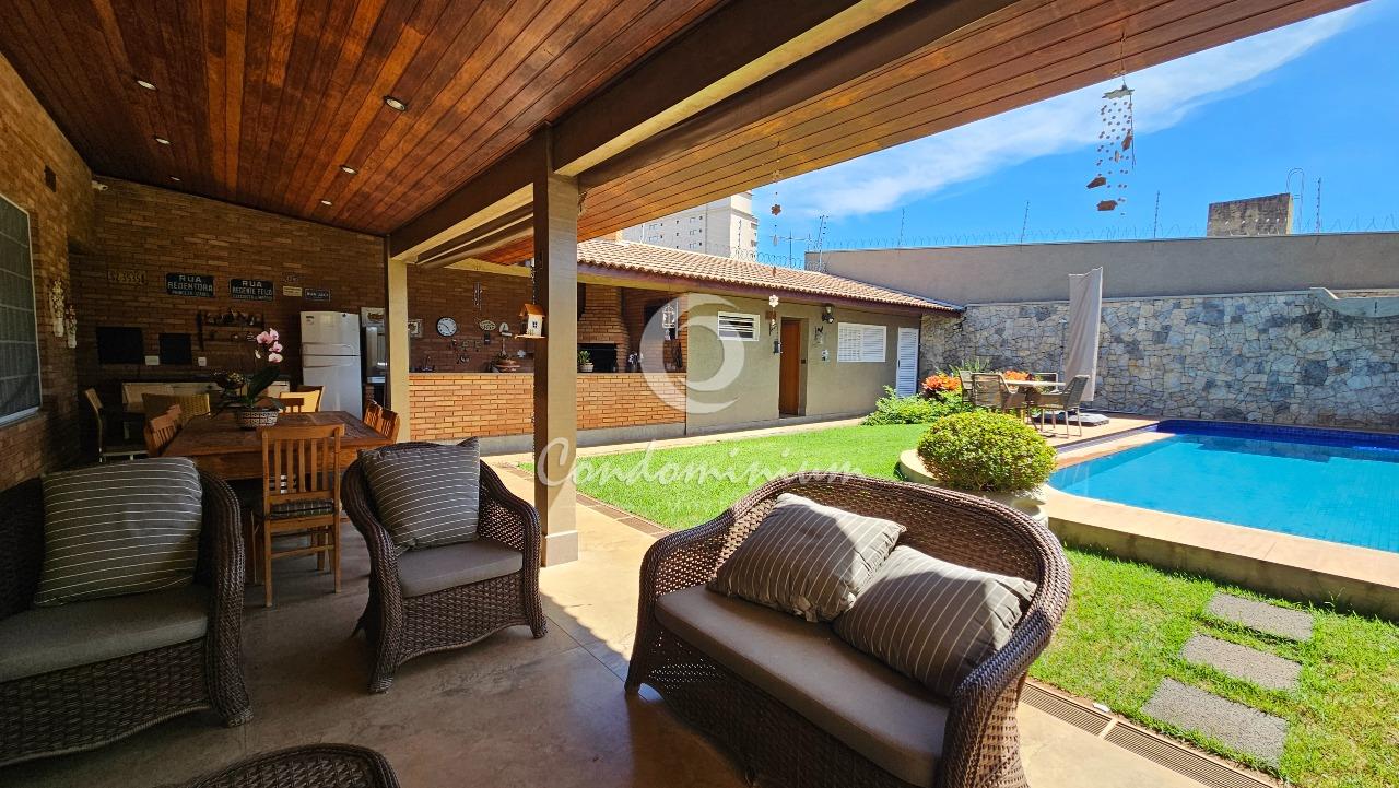 Casa com 5 quartos à venda, 402m² — foto 14 de 30