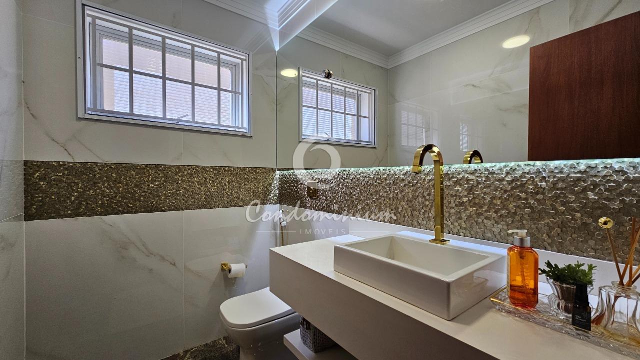 Casa com 5 quartos à venda, 402m² — foto 4 de 30