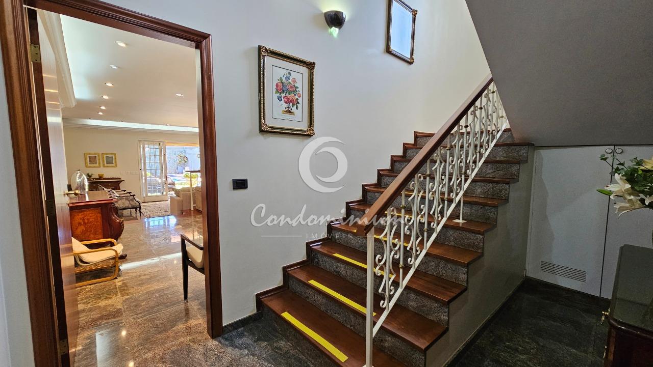 Casa com 5 quartos à venda, 402m² — foto 3 de 30