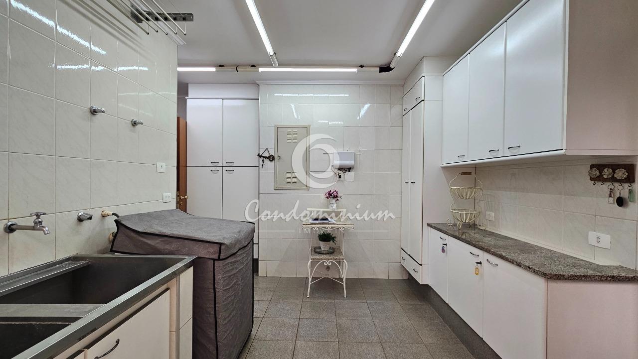 Casa com 5 quartos à venda, 402m² — foto 13 de 30