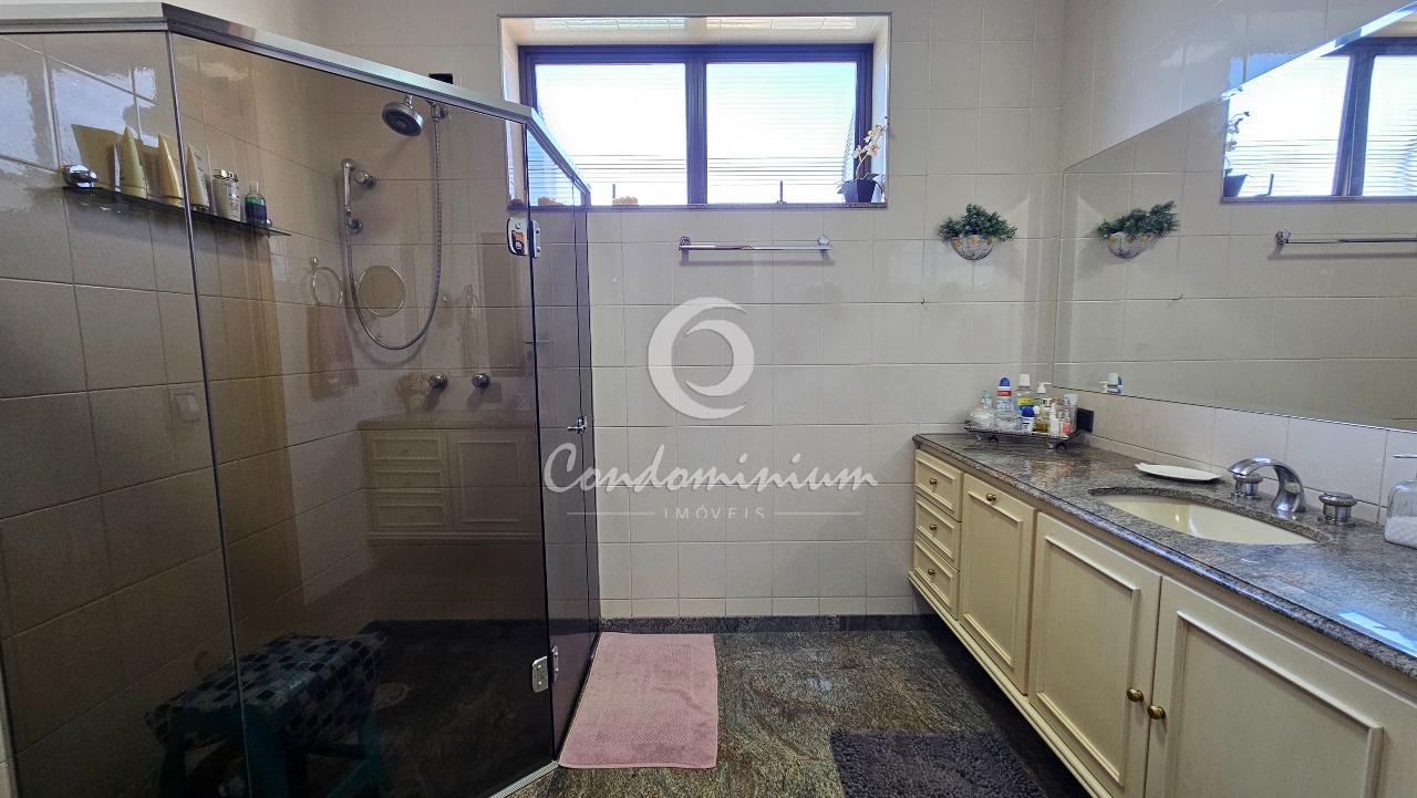 Casa com 5 quartos à venda, 402m² — foto 27 de 30