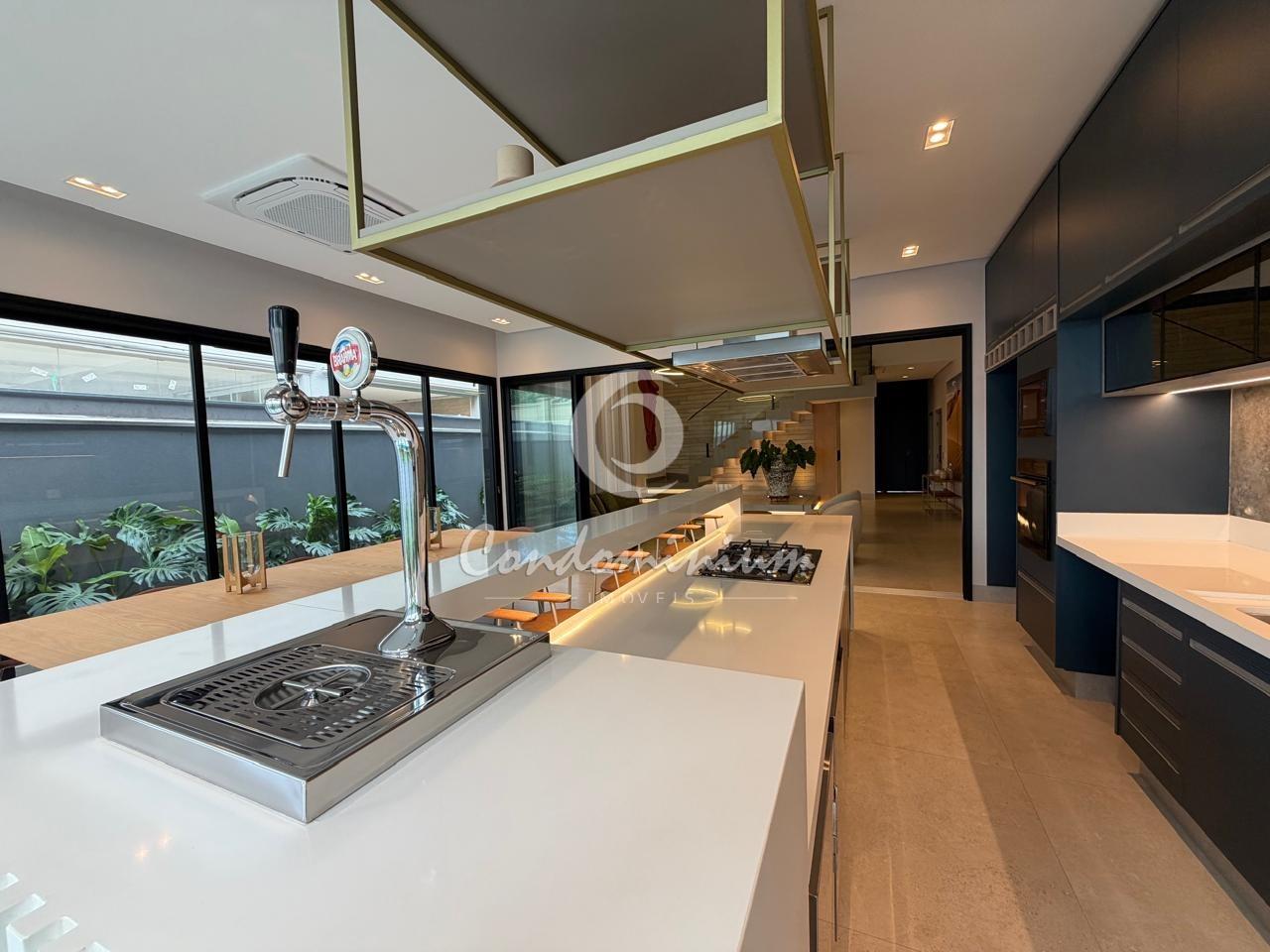 Casa de Condomínio com 4 quartos à venda, 316m² — foto 7 de 40